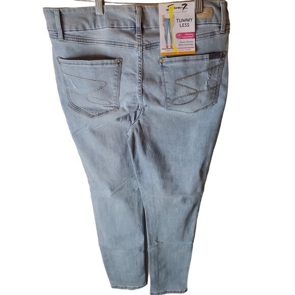 Seven7 Light Wash Distressed Tummy Less Jeans, NWT, Size 12 - Picture 4 of 6